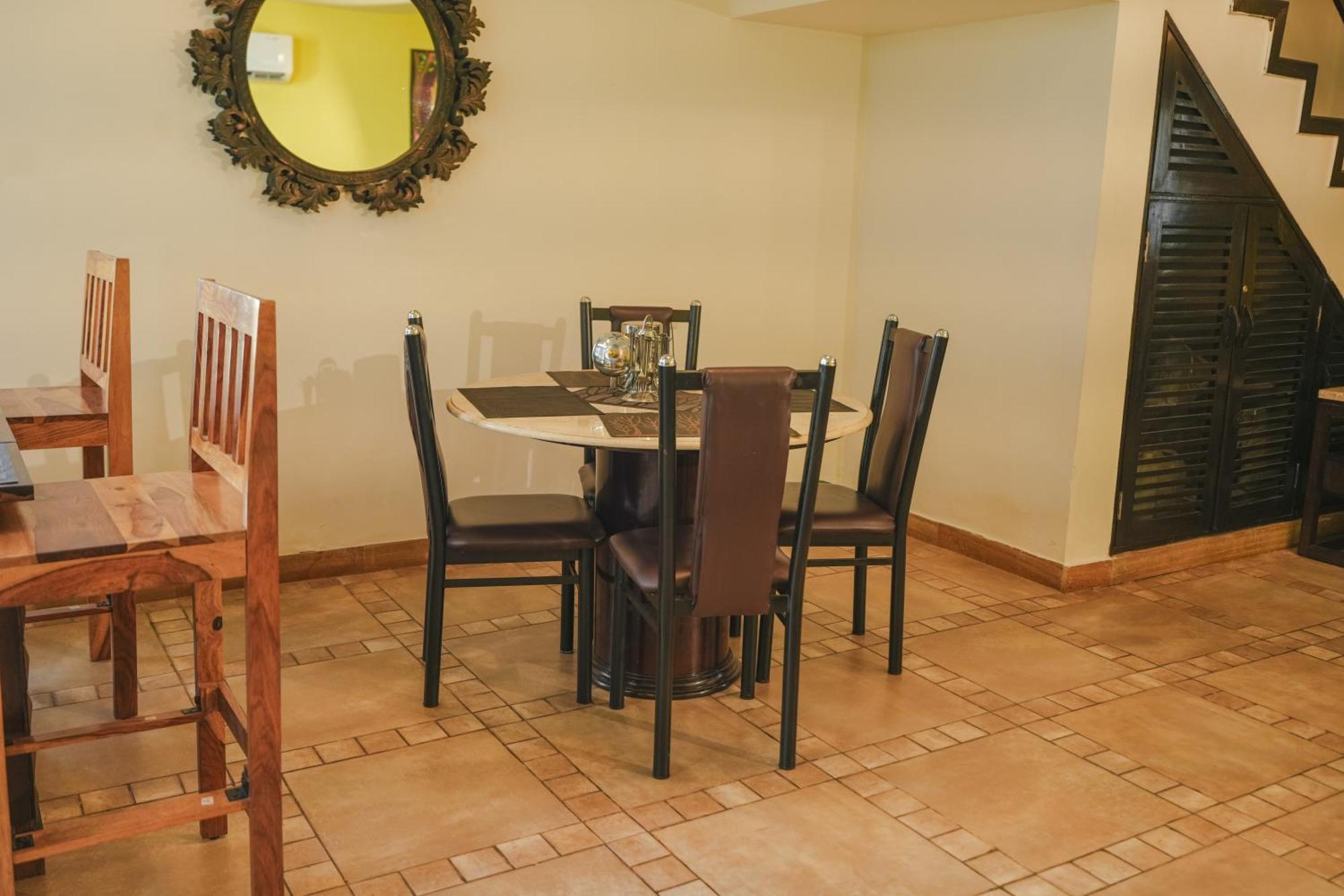 Villa M - Jia 3- 3Bhk In Candolim, Pool Facing, Near Beach, Breakfast Included Zewnętrze zdjęcie