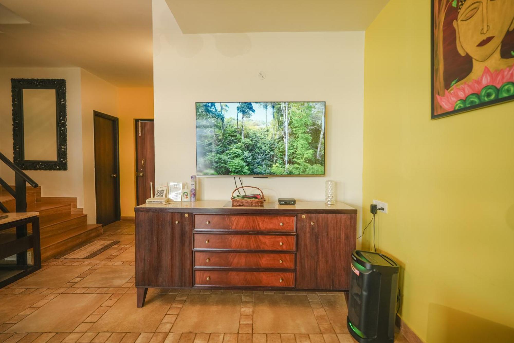 Villa M - Jia 3- 3Bhk In Candolim, Pool Facing, Near Beach, Breakfast Included Zewnętrze zdjęcie